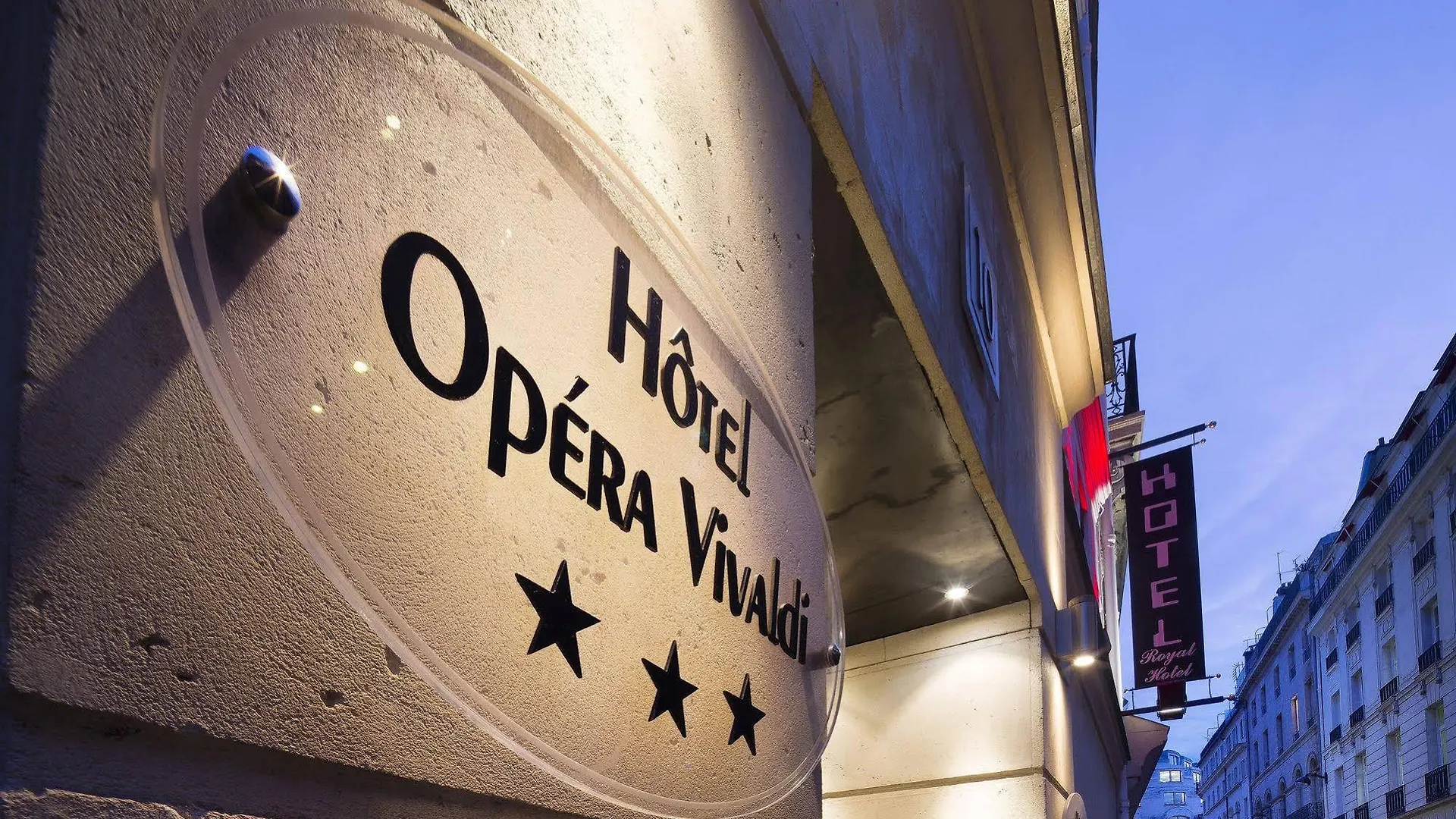 Hotel 10 Opera By Happyculture Париж 3*,